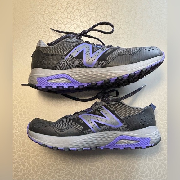 New Balance | Women's 410 V8 Trail Running Shoe. Size: 9 - Picture 8 of 15